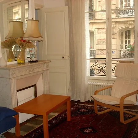 Hotel Arlette Clichy