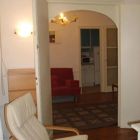 Arlette 3* Clichy