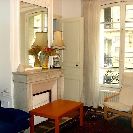 Arlette Hotel 3*